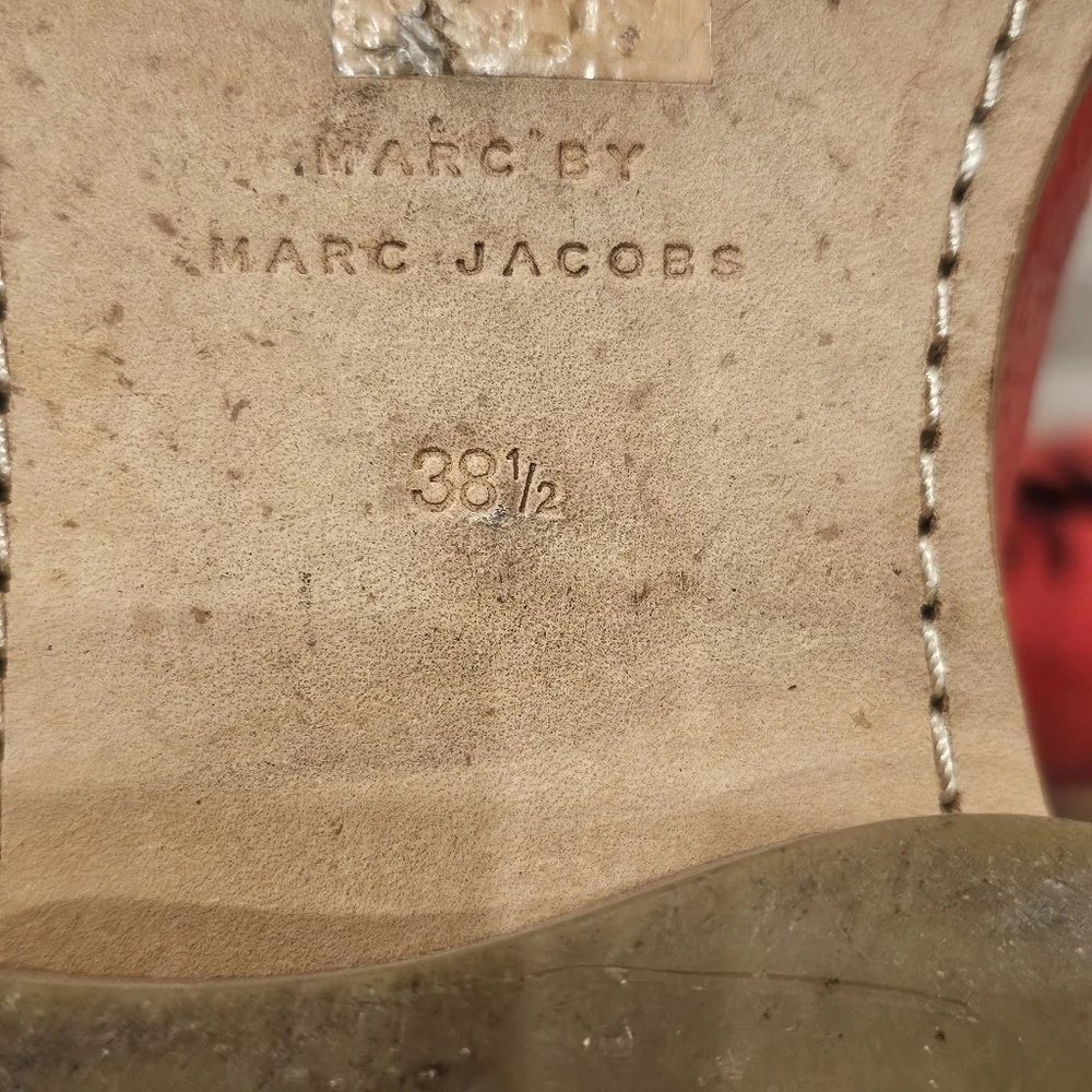 MARC JACOBS Crackled Red Leather Oxfords Sz 38.5 shoes